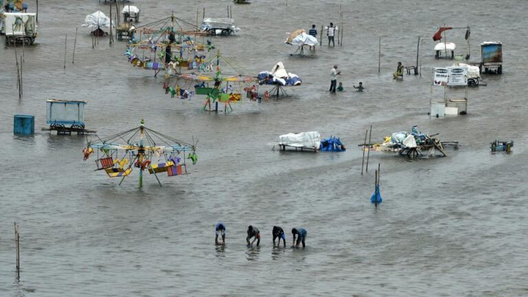 Chennai Sinks…But Why???